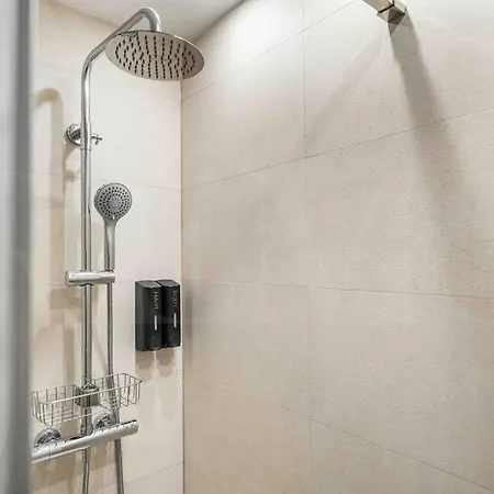 Apartment Eclectic & Elegant By Rems *