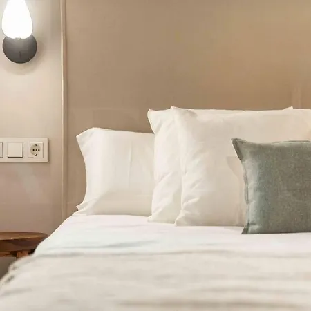 Apartment Eclectic & Elegant By Rems *