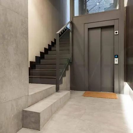Eclectic & Elegant By Rems Apartment Malaga